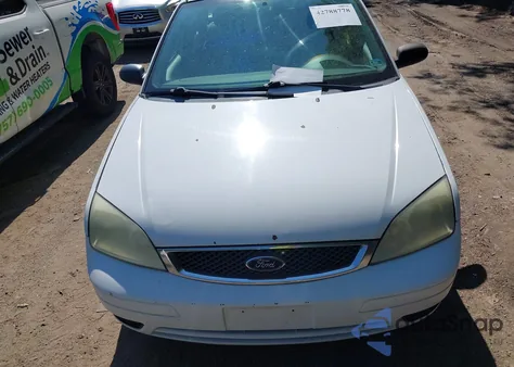 2005 Ford Focus Zxw z USA, uszkodzony, nr VIN 1FAFP36N45W244268